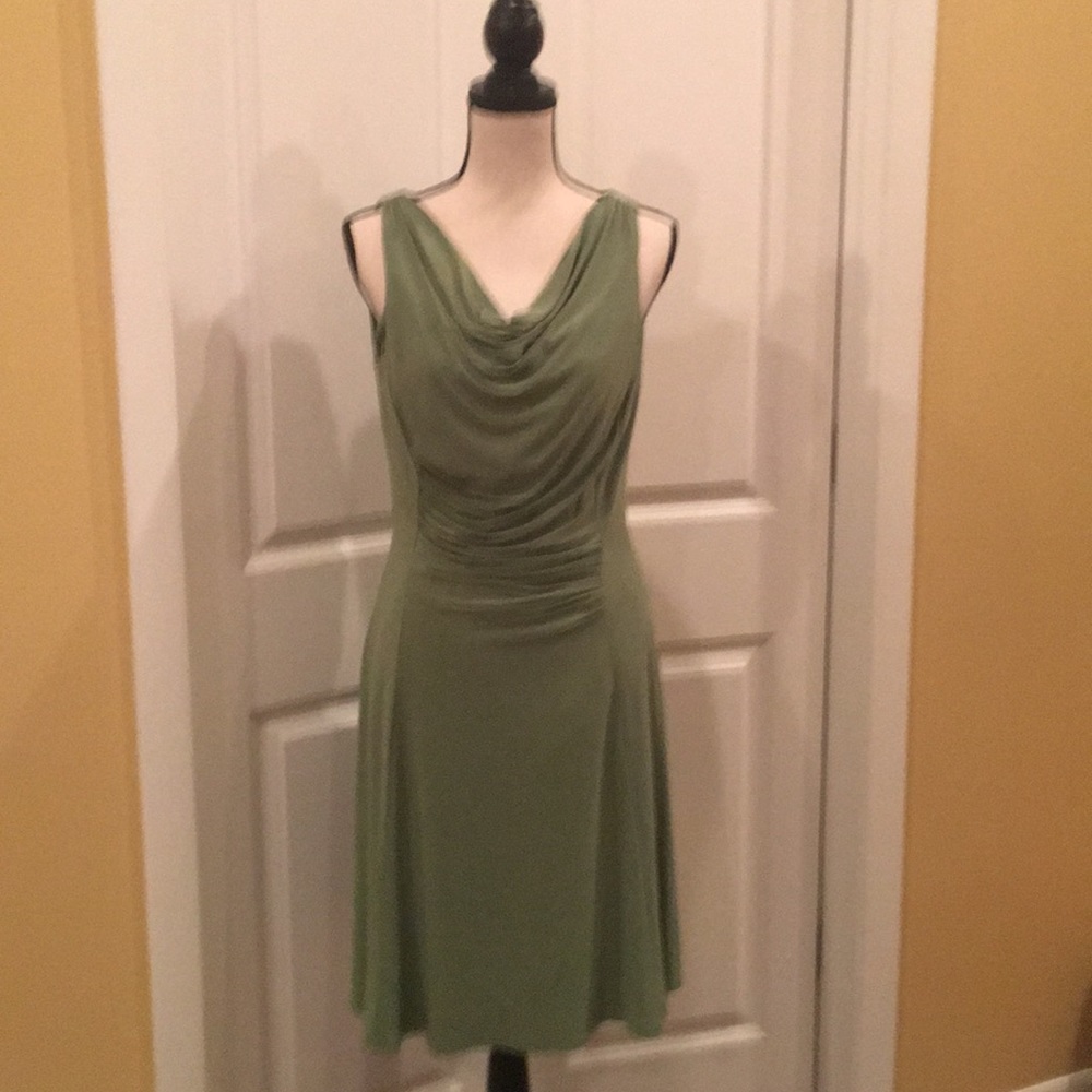 Great dress that makes you look a size smaller!